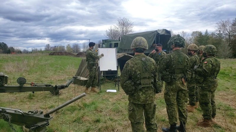 Military training in Puslinch, Stock image by Lt(N) Andrew McLaughlin/Canadian Armed Forces